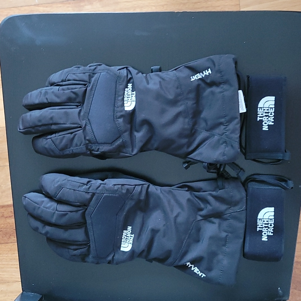 The North Face, men's small, black